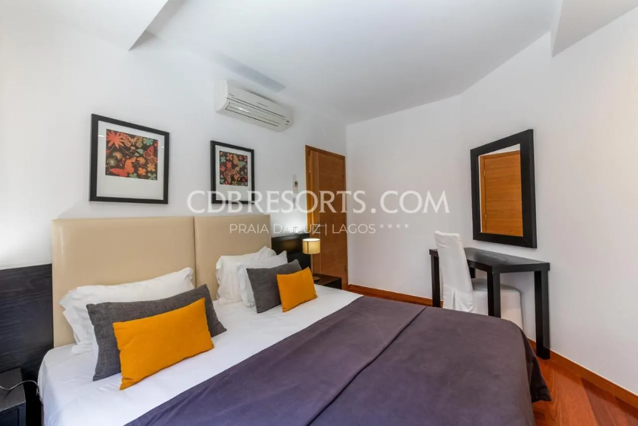 Baia Da Luz Resort מלון דירות