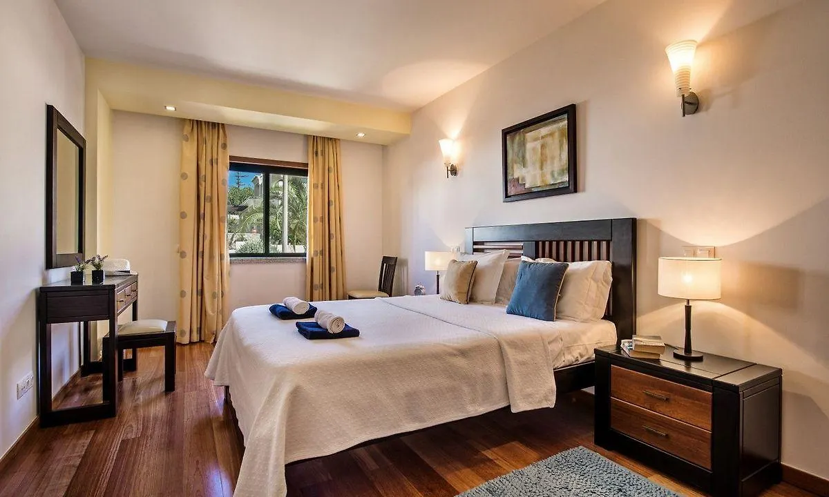 Baia Da Luz Resort 4*, Senhora da Luz פורטוגל